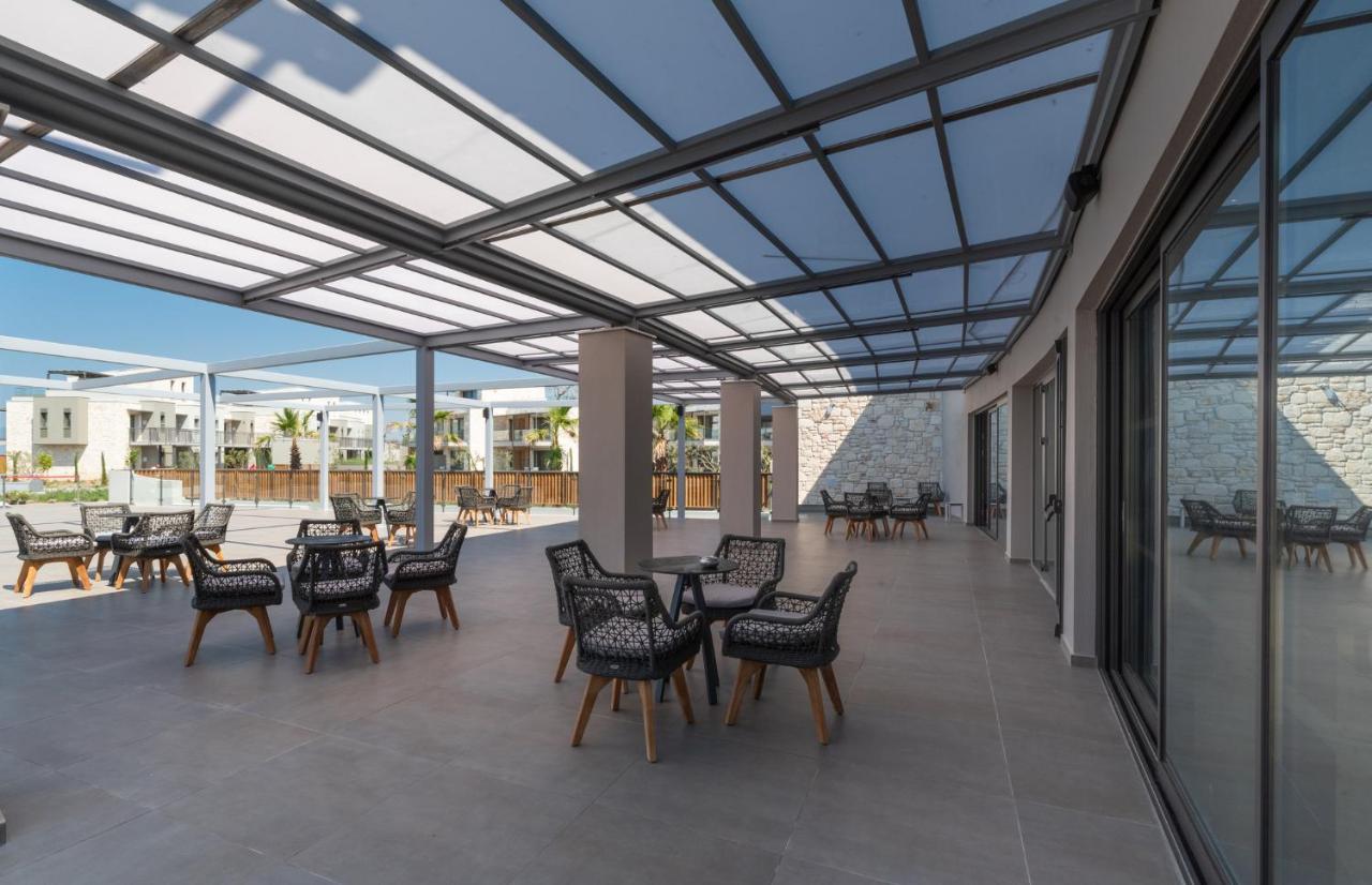 Portes Lithos Luxury Resort Nea Poteidaia Buitenkant foto